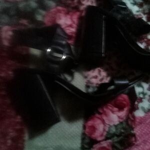 Black Platform Sandals Size 5.5